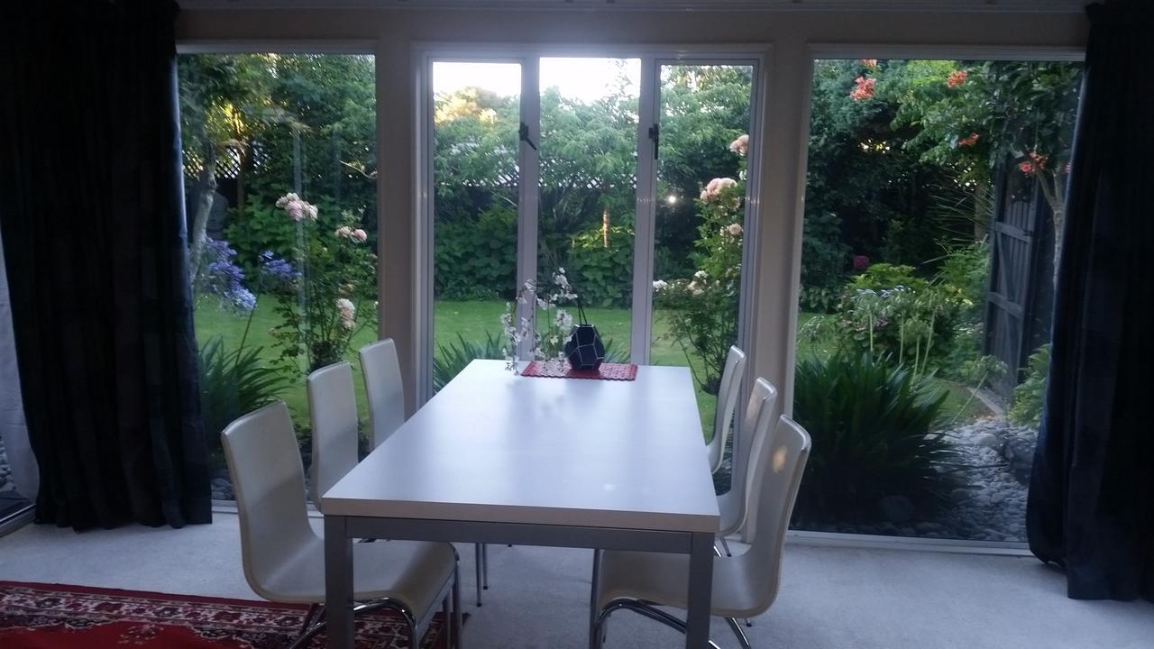 Berni'S Boutique Bnb ไครสต์เชิร์ช ภายนอก รูปภาพ
